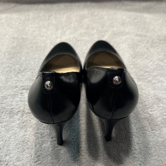 GUESS Black Leather Heels - Picture 4 of 6